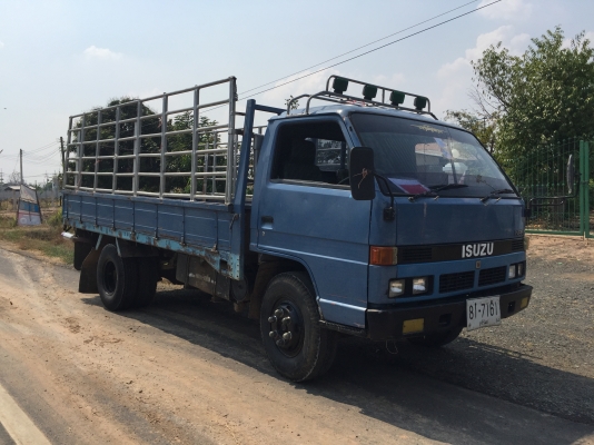 Isuzu NPR59LU5FM 115แรง4BD1 ยาว4.3ม ยาง825-16 เล่มพร้อมโอน ชุดแอรมีครบ