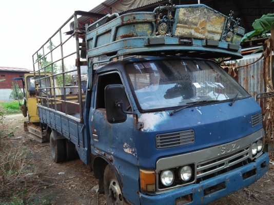 ISUZU. KS21. 100. ฝาขาว