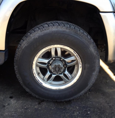 ขายถูกๆถอดจากรถยกชุด ล้อยางAT ดอกเต็มมากน้องยางใหม่