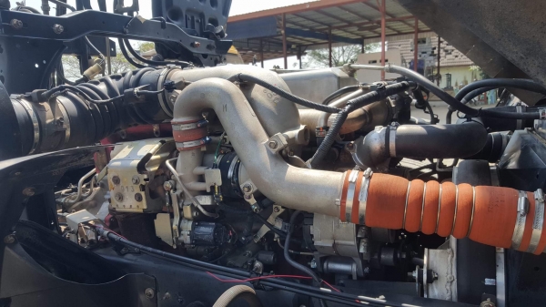 ขาย หัวลาก HINO MEGA 344 แรงม้า ปี 57 หางพื้นเรียบสามมิตรสามเพลา พร้อมแยกขาย ราคาคุยกัน รถสวยพร้อมใช