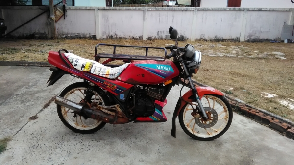 ขาย12000บาทยามาฮ่าRXZ มีทะเบียนเอกสารพร้อมโอนใส่พ่วงข้าง ขาย12000บาทยามาฮ่าRXZ มีทะเบียนเอกสารพร้อมโอนใส่พ่วงข้าง