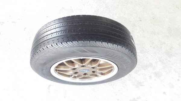 ล้อJazz ITALY Racing   6รู ขอบ15 ยาง205/70/15  ปี16  4 ล้อ