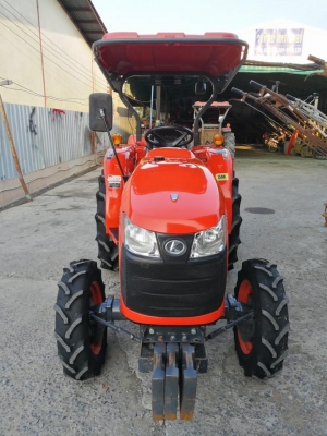 ขายคูโบต้า L3208SP 4 WD จดทะเบียน ก.ย.2558  ทำงาน 288 ชั่วโมง พร้อมที่ตัดหญ้าใหม่  สีเดิมๆสภาพเดิมๆ 100\%  ราคา 288000 บาท..0856511968