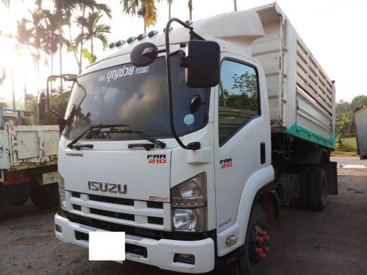 ขาย 6ล้อ isuzu 210แรง ปี56