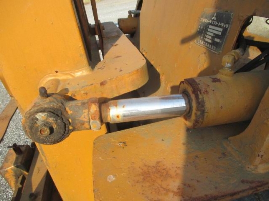 FROM JAPAN สินค้าเก่านอก ขายถูกด่วนๆรถยกMITSUBISHI -FD25 :ยกได้ 2.5 ตัน ,เครื่องยนต์ดีเซล -S4E- 4สูบ* ราคาเพียง 130,000 บาท สนใจติดต่อ 0819337688