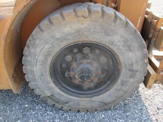 FROM JAPAN สินค้าเก่านอก ขายถูกด่วนๆรถยกMITSUBISHI -FD25 :ยกได้ 2.5 ตัน ,เครื่องยนต์ดีเซล -S4E- 4สูบ* ราคาเพียง 130,000 บาท สนใจติดต่อ 0819337688