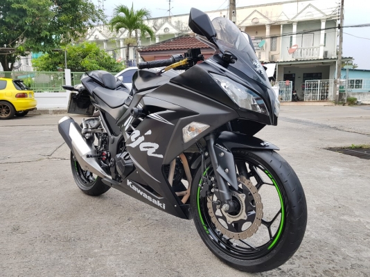 Ninja300 2017 abs มือเดียว วิ่งน้อย ฟรีดาวน์ Ninja300 2017 abs มือเดียว วิ่งน้อย ฟรีดาวน์