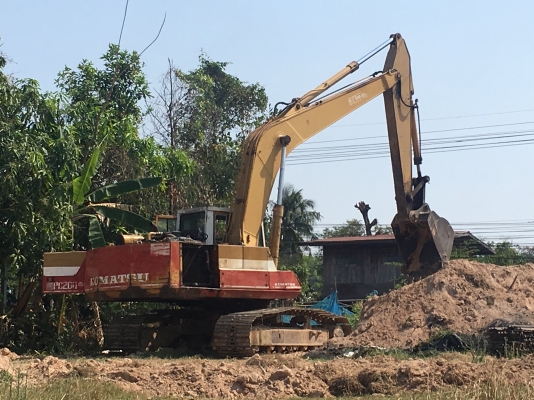 ขายรถแม็คโคโคมัสสุpc200-3คอนโทนสั้นตูดแดงช่วงล่างสวยใช้งานปกติ0854997911