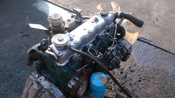 ขายเครื่องยนต์ดีเซลขับลังนิสสัน SD23 13550 บาท