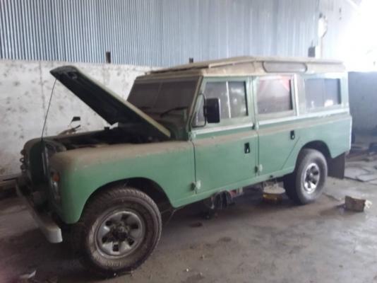 ขายรถแลนขับเคลื่อน 4 ล้อ