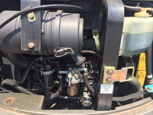 ขายรถแบคโฮKobelcoรุ่นSK30SR-2นำเข้าญี่ปุ่นไม่เคยใช้งานในไทยเอกสารพร้อม แทร็กเหล็กมีลายกระแทก ปั้มนิ้วทำงานไวสภาพดีพร้อมใช้งาน 081-8302909 จิรโรจน์ Line  :  jiraroj2909