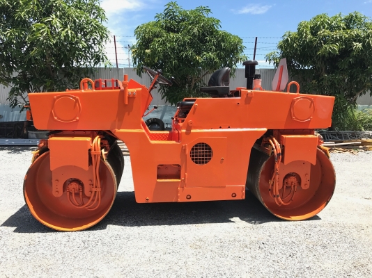 รถบดล้อเหล็ก4ตันHAMMรุ่นDV3.22Hรถนอกนำเข้าไม่เคยใช้งานในไทยสั่นสเทือน2ล้อสภาพดีLine:Jiraroj2909