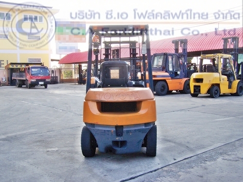 ขาย รถโฟล์คลิฟท์ TOYOTA รุ่น 7-FD20