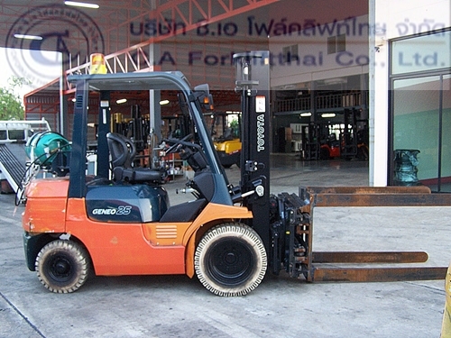 ขาย รถโฟล์คลิฟท์ TOYOTA รุ่น 7-FG25