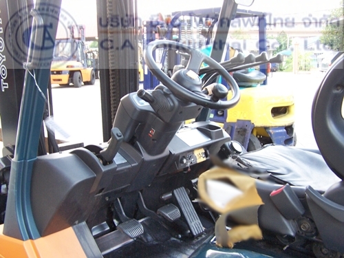 ขาย รถโฟล์คลิฟท์ TOYOTA รุ่น 7-FG25