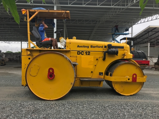 ขายรถบด3ล้อAVELING BARFORDรถนอกนำเข้าไม่เคยใช้งานในไทยมีเอกสารพร้อมสภาพดีพร้อมใช้งานเครื่องดีเซล4สูบ Line:Jiraroj2909