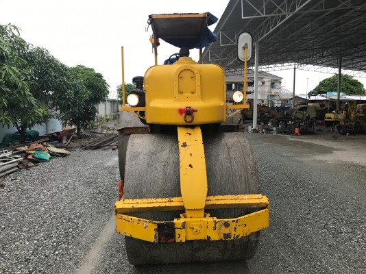 ขายรถบด3ล้อAVELING BARFORDรถนอกนำเข้าไม่เคยใช้งานในไทยมีเอกสารพร้อมสภาพดีพร้อมใช้งานเครื่องดีเซล4สูบ Line:Jiraroj2909