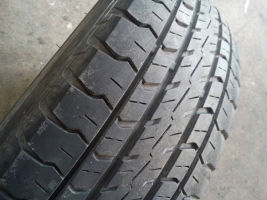 215/70R15 DUNLOP SP LT36 กับ Firestone มี 2 เส้น โทร.081-427-3941 ไอดีไลน์ 0814273941 215/70R15 DUNLOP SP LT36 กับ Firestone มี 2 เส้น โทร.081-427-3941 ไอดีไลน์ 0814273941