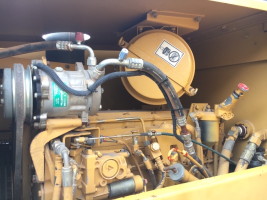 Caterpillar CS-563C : รถบด12 ตัน นำเข้าจากญี่ปุ่น โทร. 080-6565422 (หนิง)