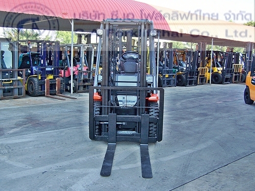 ขาย รถโฟล์คลิฟท์ TOYOTA รุ่น 7-FDF25