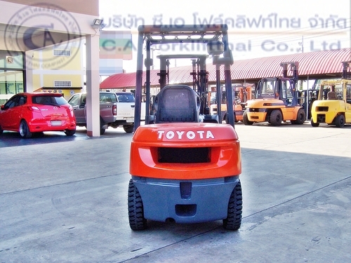 ขาย รถโฟล์คลิฟท์ TOYOTA รุ่น 7-FDF25