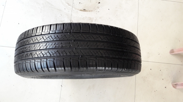ยาง225/65/17 ปี14 MICHELIN LATITUDE TOUR 4 เส้น ยาง225/65/17 ปี14 MICHELIN LATITUDE TOUR 4 เส้น