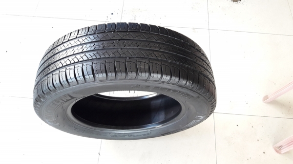 ยาง225/65/17 ปี14 MICHELIN LATITUDE TOUR 4 เส้น ยาง225/65/17 ปี14 MICHELIN LATITUDE TOUR 4 เส้น
