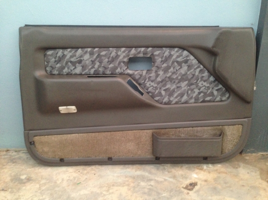 แผงประตู isuzu mu ใส่ tfr cameo คู่ละ 3000 บาท