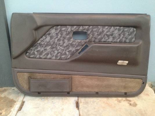 แผงประตู isuzu mu ใส่ tfr cameo คู่ละ 3000 บาท