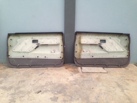 แผงประตู isuzu mu ใส่ tfr cameo คู่ละ 3000 บาท