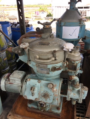 ขายเครื่องแยกน้ำมันออกจากน้ำ