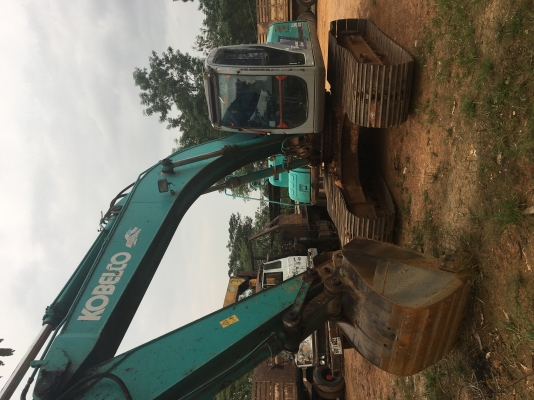 ขาย รถแบ็คโฮ Kobelco sk200-6 yn10 เอกสารเล่มทะเบียน เครื่องแน่น ปั๊มดี ไม่โหลด ไฟฟ้าครบ ช่วงล่างสวย เฟรมดี แผ่นหนา บูม อามร์ สวย เอวขยับนิดหน่อย ราคา 1,190,000 ต่อรอง สนใจ 093-2795977