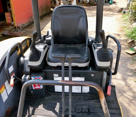 KOMATSU 30MR-3 ขนาดPC-30 อามยาวพิเศษ <มีVDOให้ชม> รถเก่านอกแท้☎️ติดต่อ 085-5632278 (ราคาต่อรองได้)