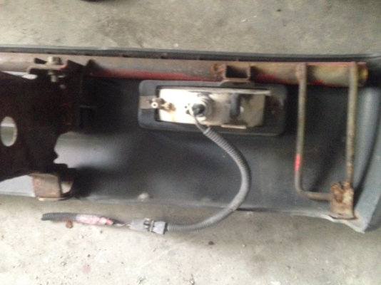 กันชนหน้า nissan big-m 2000บาท