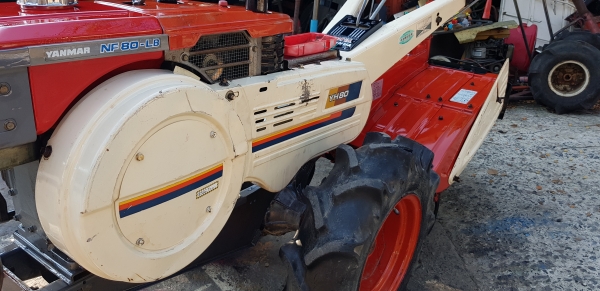 รถพรวนดินดีเซล 8 แรง รหัสสินค้า i1 - 11 พร้อมใช้งาน