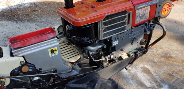 รถพรวนดินดีเซล 8 แรง รหัสสินค้า i1 - 11 พร้อมใช้งาน