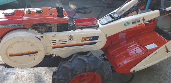 รถพรวนดินดีเซล 8 แรง รหัสสินค้า i1 - 11 พร้อมใช้งาน