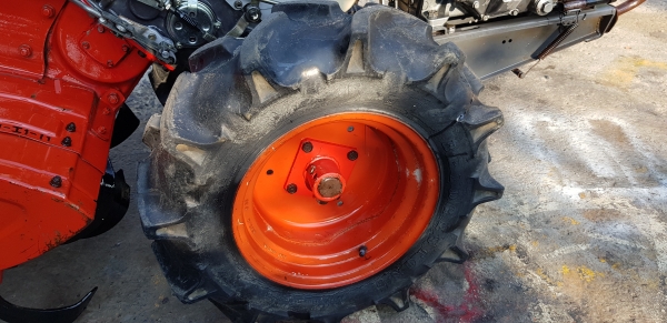 รถพรวนดินดีเซล 8 แรง รหัสสินค้า i1 - 11 พร้อมใช้งาน