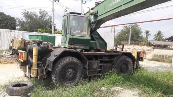 KATO รถเครน