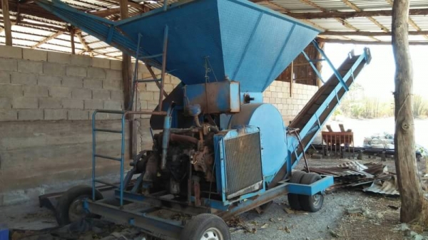 เครื่องสีมัน