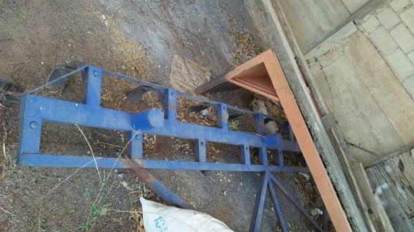 เครื่องสีมัน