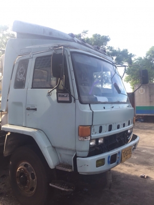 ขายรถ10ล้อหัวลากNGV ISUZU FXZ23KFRเครื่อง240แรงม้าปี39 สนใจโทร 081-970-1072