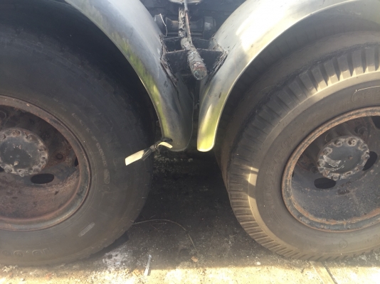 ขายรถ10ล้อหัวลากNGV ISUZU FXZ23KFRเครื่อง240แรงม้าปี39 สนใจโทร 081-970-1072