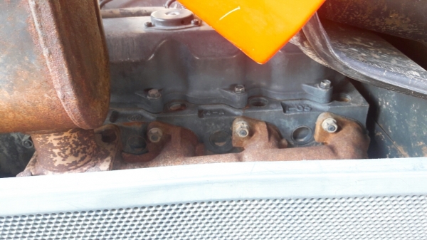 ขายรถไถL4508สถาพนางฟ้า เครื่องดีเดิมไม่เคยแกะไฮโลลิกแจ๋วๆดันหน้าผานหลังไม่มีตกสภาพพร้อมลุยงาน