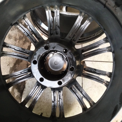 ขอบ20นิ้ว6รู ชุดนี้ลดราคาเหลือ 7900 บาท