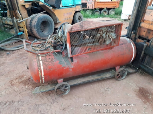 ขาย ปั๊มลม เครื่องทำลม เก่าญี่ปุ่นแท้ ไฟ 3 เฟส 200 โวลต์ ขายตามสภาพ ความจุถัง 300 ลิตร