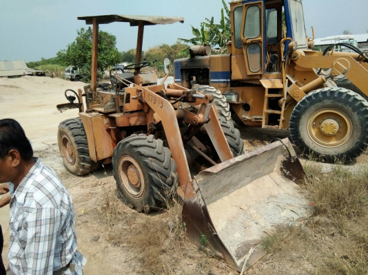 ขายด่วนรถตักเอวอ่อน TCM.STD15 ตัก 1 คิว รถสวย ใช้งานทุกวัน