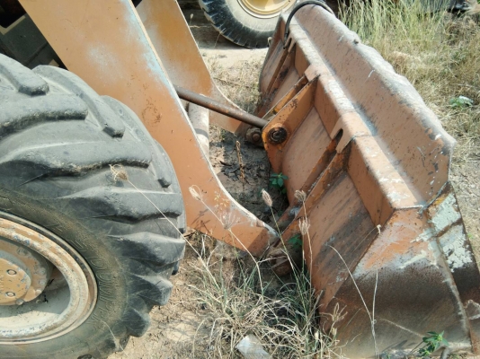 ขายด่วนรถตักเอวอ่อน TCM.STD15 ตัก 1 คิว รถสวย ใช้งานทุกวัน