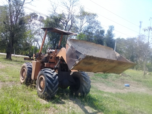 ขายด่วนรถตักเอวอ่อน TCM.STD15 ตัก 1 คิว รถสวย ใช้งานทุกวัน