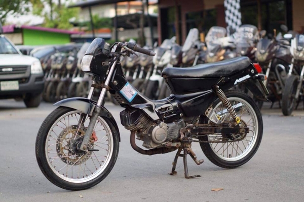 ร้าน วุฒิ นนบุรี ขาย HONDA โนวา 110cc. ครัชมือ 5 เกียร์ ร้าน วุฒิ นนบุรี ขาย HONDA โนวา 110cc. ครัชมือ 5 เกียร์